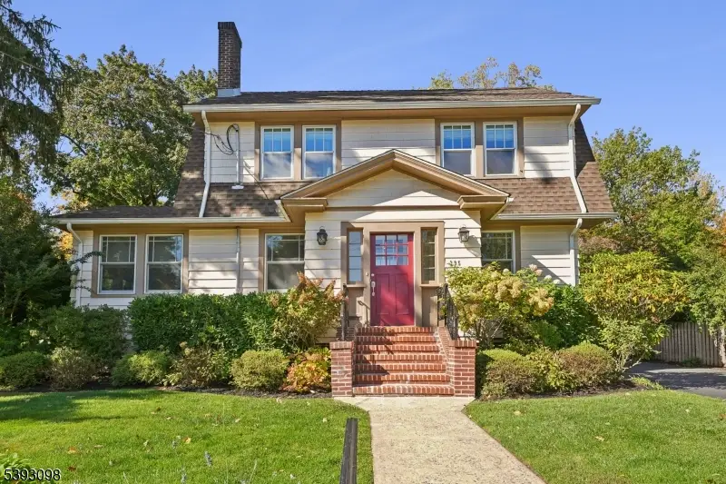 395 Meadowbrook Ln, South Orange Village, NJ 07079 - #2