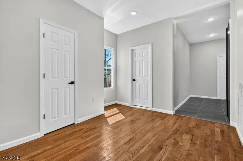 562 Tremont Ave, City Of Orange, NJ 07050 - #3