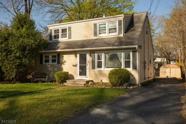12 Central Ave, Pompton Lakes Boro, NJ 07442
