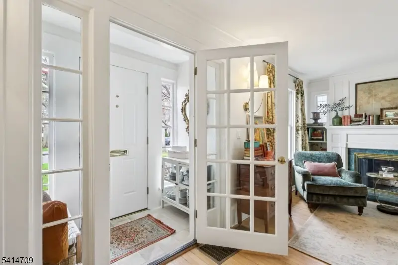 418 Colonial Ave, Westfield, NJ 07090 - #2