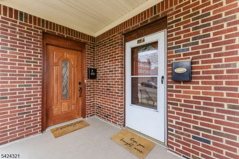 554 Kingsland Ave, Lyndhurst, NJ 07071 - #3