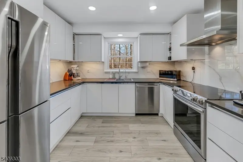 25 Sunset Trl, Rockaway, NJ 07866 - #3