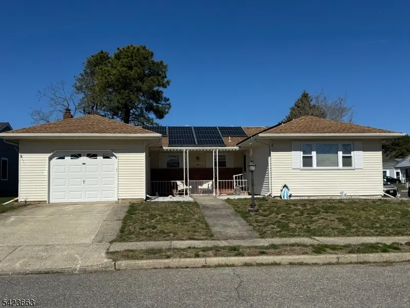 1 Ashcroft Ln, Toms River, NJ 08757 - #1