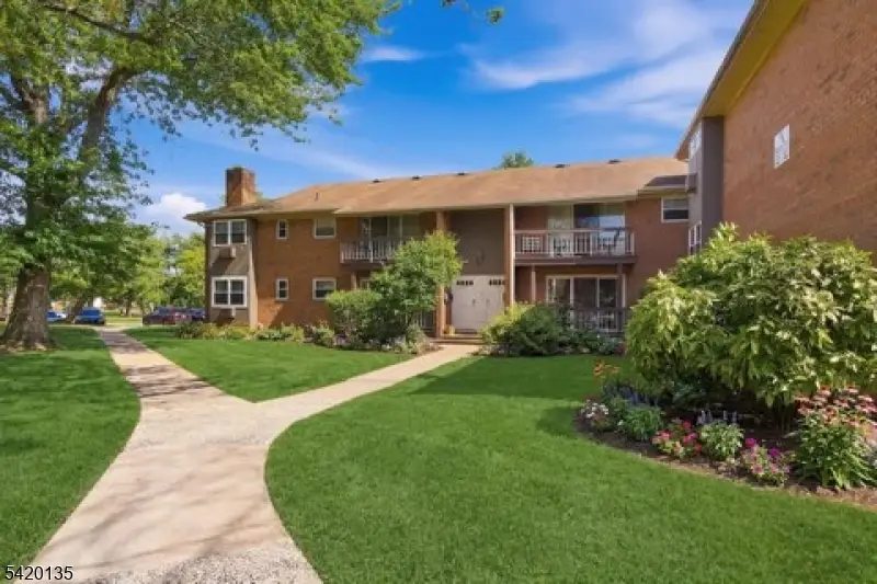 16 Deanna Dr #20, Hillsborough, NJ 08844 - #1