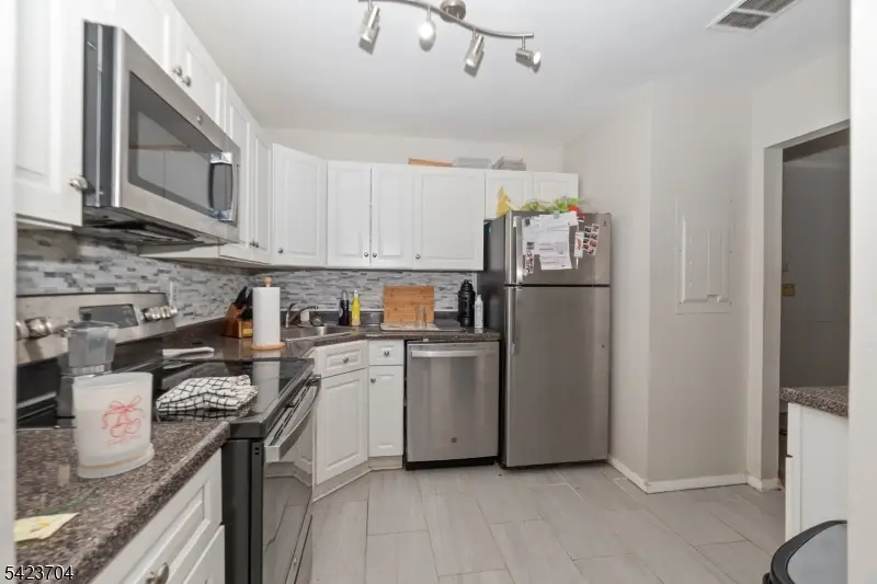 112-130 Sherwood Ave, Paterson, NJ 07502 - #3