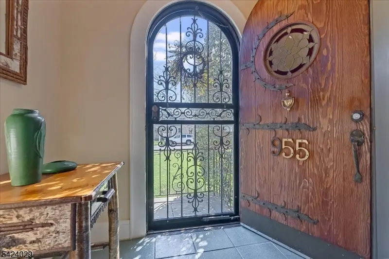 955 Summit Ave, Westfield, NJ 07090 - #2