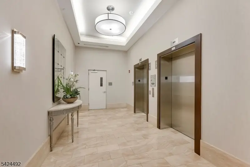 40 W Park #304, Morristown, NJ 07960 - #2