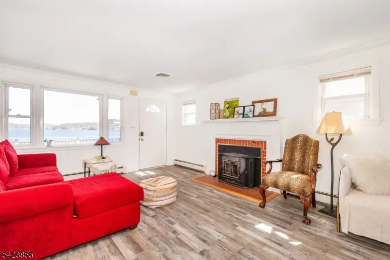 131 Maxim Dr, Hopatcong, NJ 07843 - #3