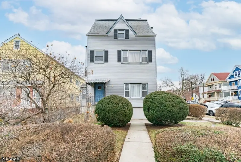 742 Avenue A, Bayonne, NJ 07002 - #2