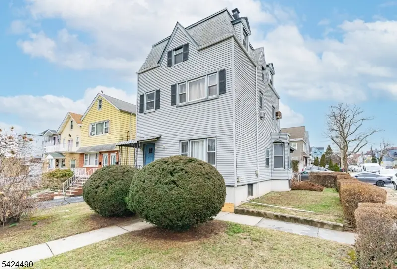 742 Avenue A, Bayonne, NJ 07002 - #3