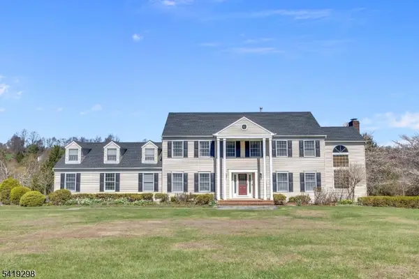 15 Willow Dr, Chester Twp., NJ 07930