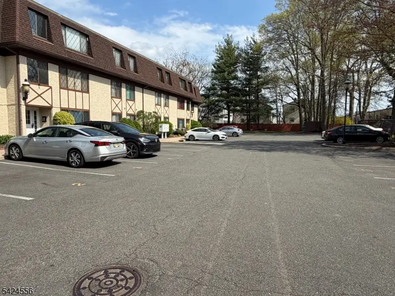 192 Burnett Ave #1, Maplewood, NJ 07040 - #1