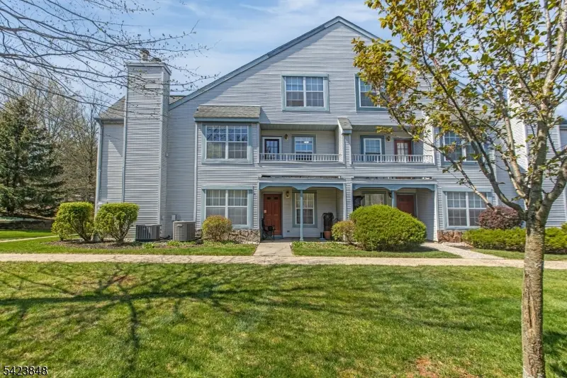 2204 Vroom Dr, Bradley Gardens, NJ 08807 - #1