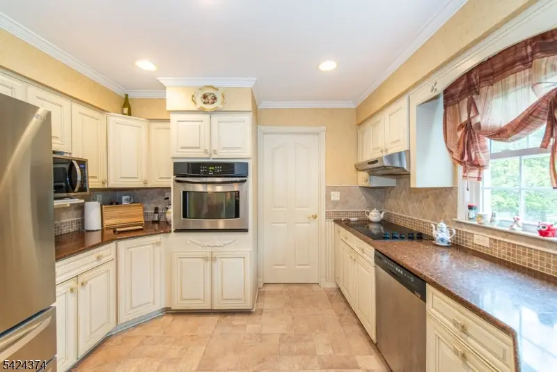 30 Clearfield Rd, Succasunna, NJ 07876 - #3