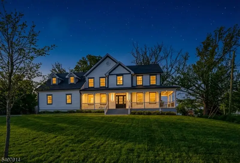 105 Woodfern Rd, Neshanic Station, NJ 08853 - #3