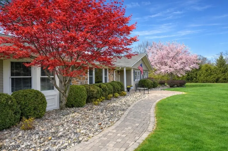 1 Demott Dr, Whitehouse Station, NJ 08889 - #3