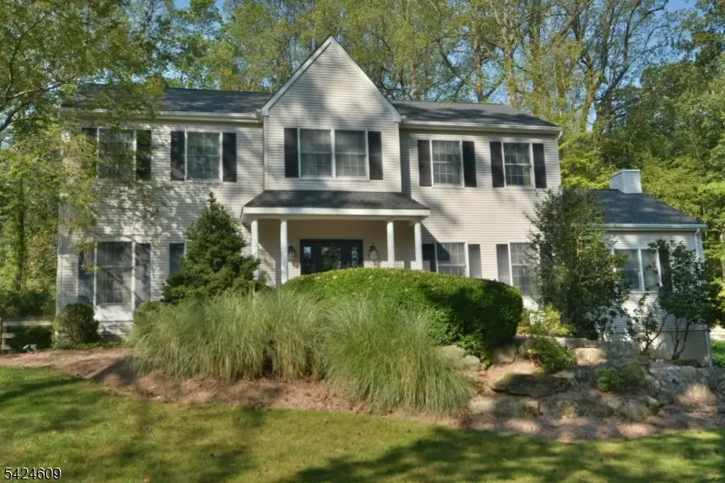 11 Devonald Dr, Bethlehem, NJ 08802 - #3