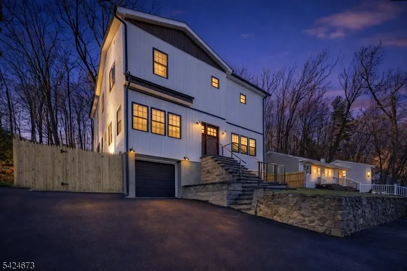 16 Valley View Dr, White Meadow Lake, NJ 07866 - #1