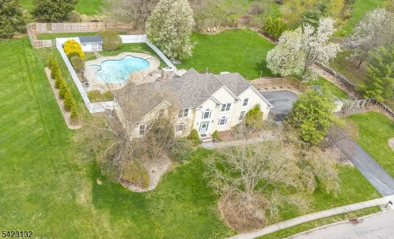 13 Wilson Way, Raritan, NJ 08551 - #1