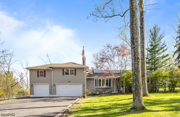 29 Leffler Hill Rd, Raritan Twp., NJ 08822