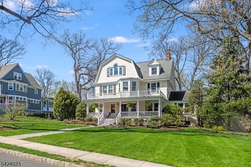 39 Oak Ridge Ave, Summit, NJ 07901 - #2