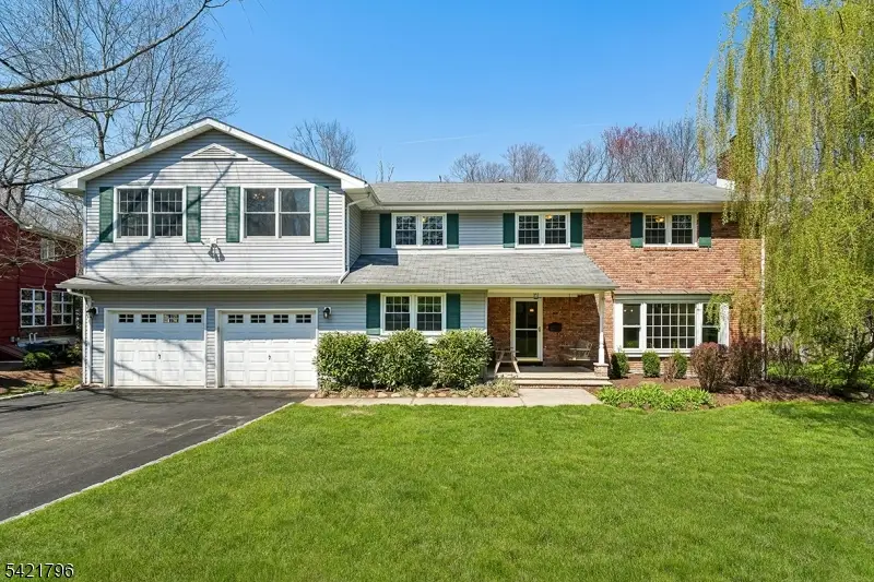 236 Spring Ridge Dr, Berkeley Heights, NJ 07922 - #1