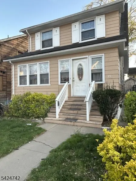 39 Wayne Ave, East Orange, NJ 07036 - #3
