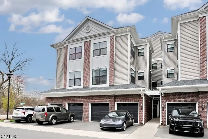 54 Harvest Way, Singac, NJ 07424 - #3