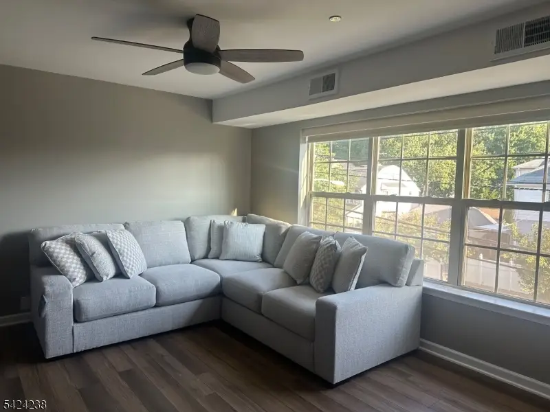 594-596 Jefferson Ave #203, Elizabeth, NJ 07201 - #2