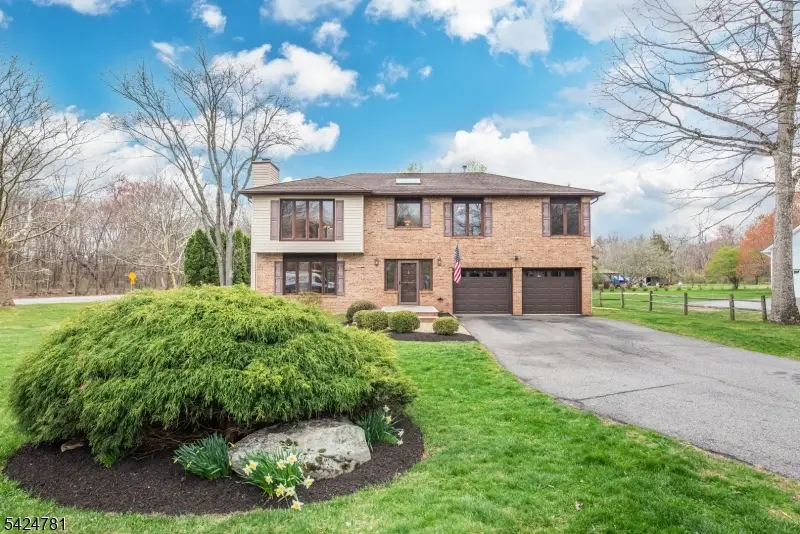 1 Old Timbers Ct, Roxbury, NJ 07847 - #1
