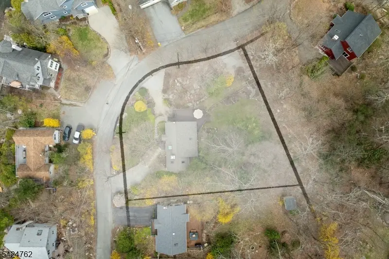 1066 Lakeside Dr, Highland Lakes, NJ 07422 - #3