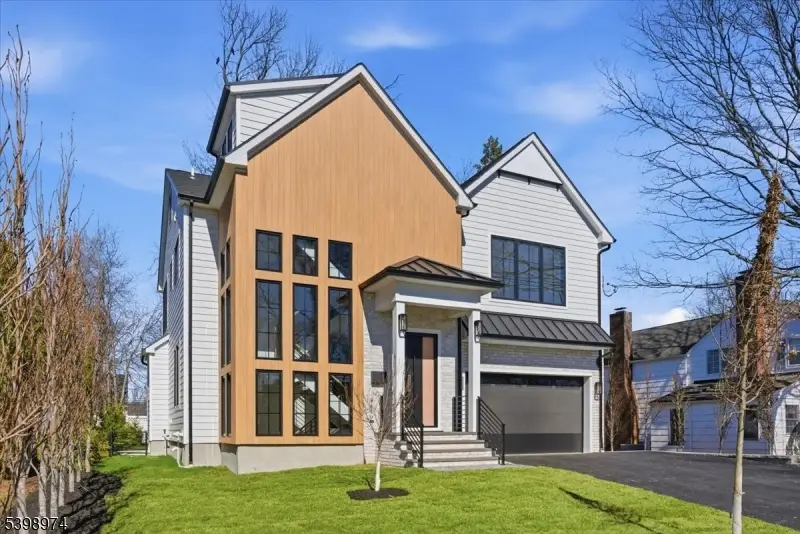 125 Tudor Oval, Westfield, NJ 07090 - #2