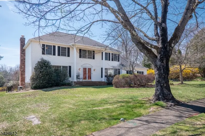 10 Warwick Dr, Washington, NJ 07853 - #2
