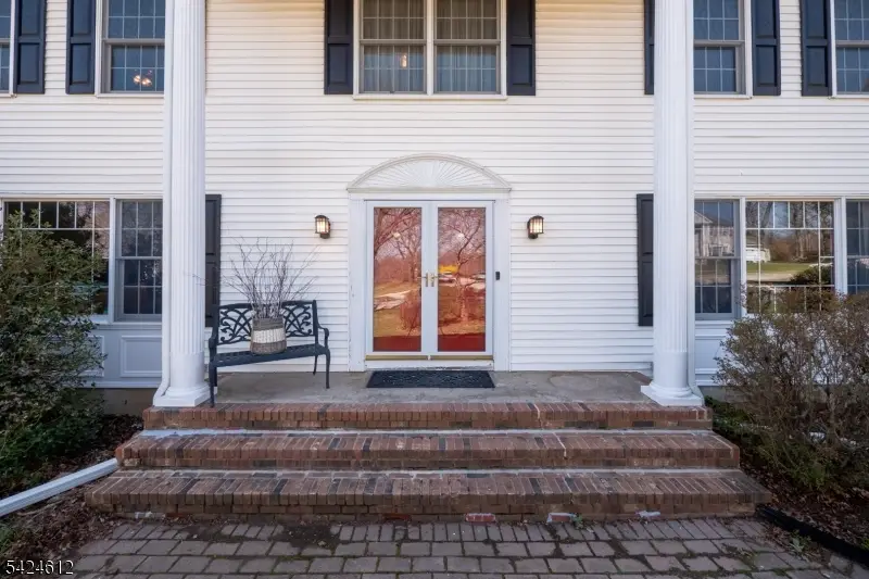 10 Warwick Dr, Washington, NJ 07853 - #3