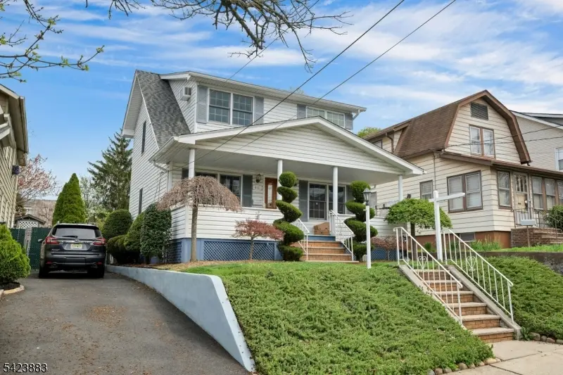 611 5th Ave, Lyndhurst, NJ 07071 - #2