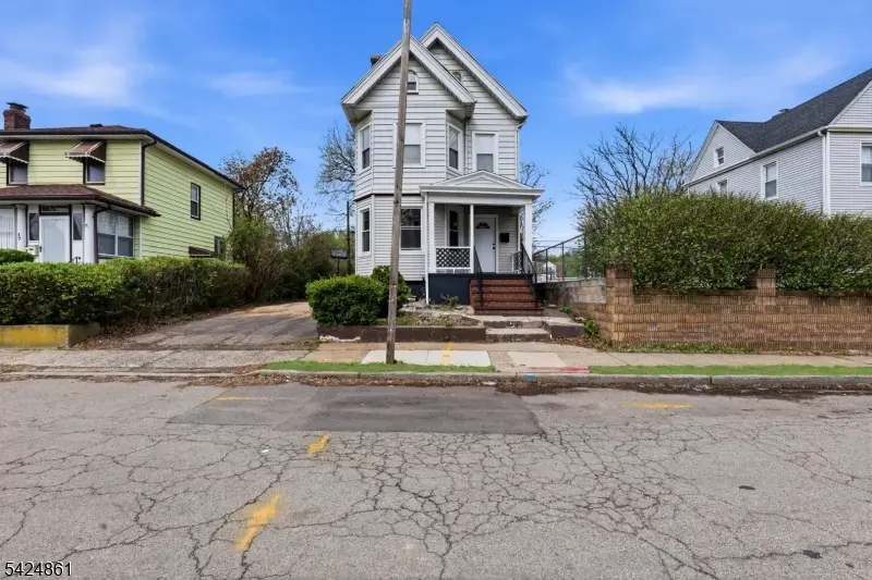 11 Dodd Ter, East Orange, NJ 07017 - #1