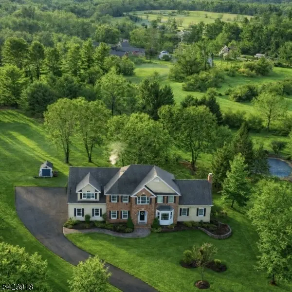 36 Grove Farm Rd, Pittstown, NJ 08867 - #2