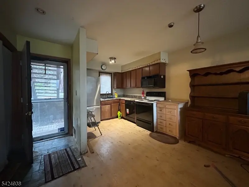 9 Village Way #3, Vernon, NJ 07462 - #2