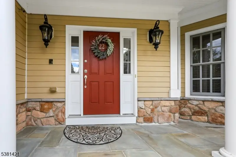 22 Meadow Lake Dr, Mahwah, NJ 07430 - #2