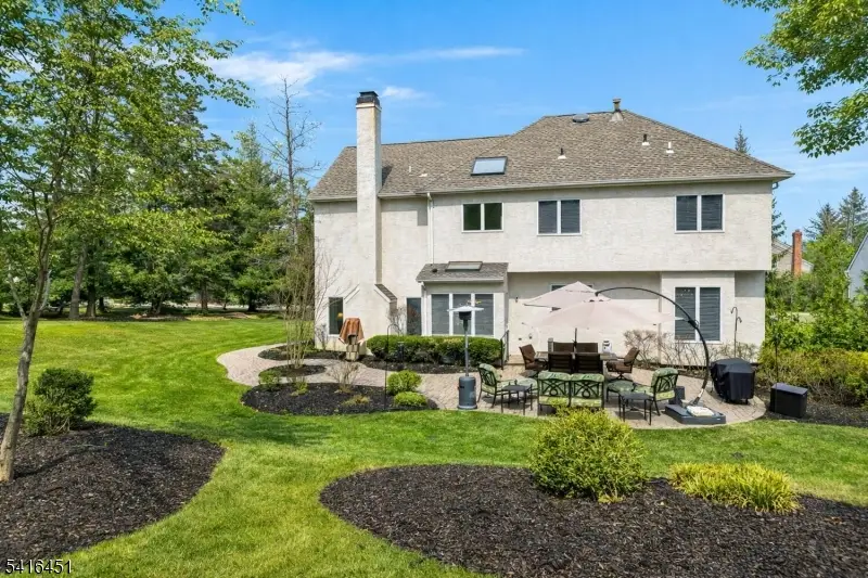 1 Vanderveer Dr, The Hills, NJ 07920 - #2