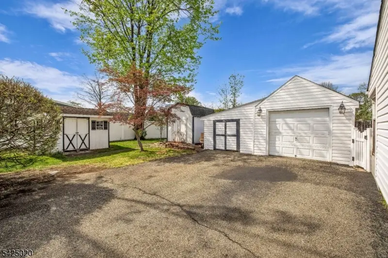 11 Meyer Pl, Pequannock, NJ 07444 - #3