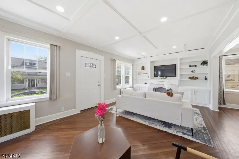 1466 Center St, Hillside, NJ 07205 - #3