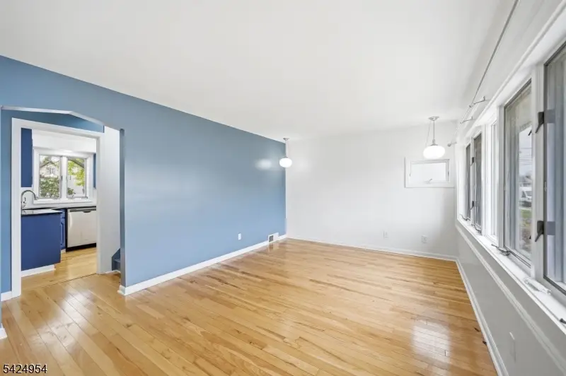 31 Ackerson Pl, Passaic, NJ 07055 - #2