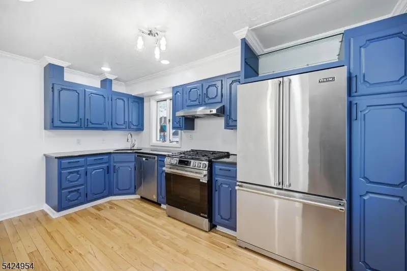 31 Ackerson Pl, Passaic, NJ 07055 - #3