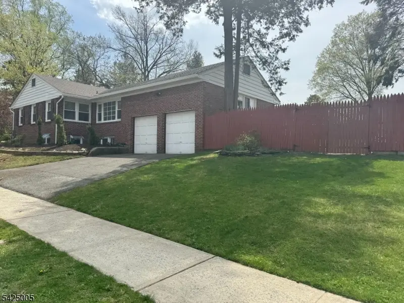 495 Berkeley Ave, Orange, NJ 07050 - #1