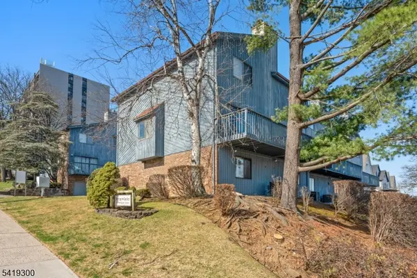 114 Pennington Ave #T, Passaic City, NJ 07055