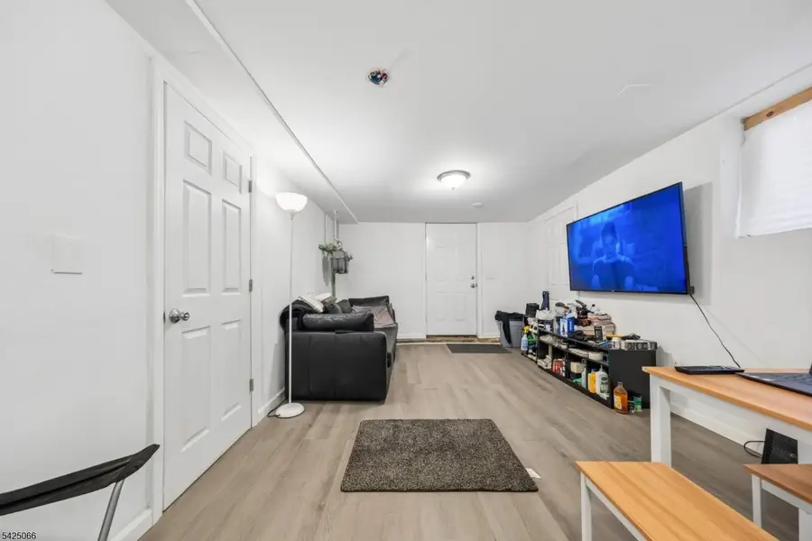 416 Frankfort St, City Of Orange, NJ 07050 - #3