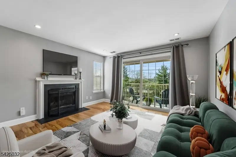 21 Lear Ct. #21, East Brunswick, NJ 08816 - #3