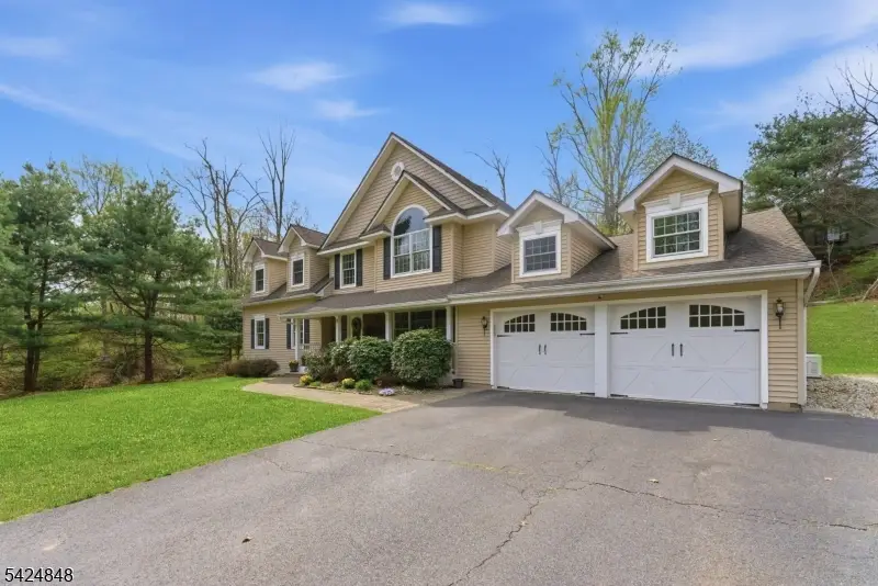 18 Valhalla Rd, Montville, NJ 07045 - #3