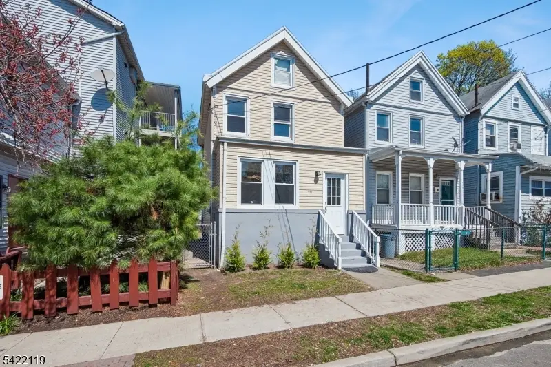 557 Christopher St, City Of Orange, NJ 07050 - #2